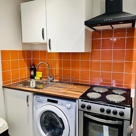 Comfy Studio Flat And Workspace Near Ashton-U-Lyne Station Stalybridge Luaran gambar