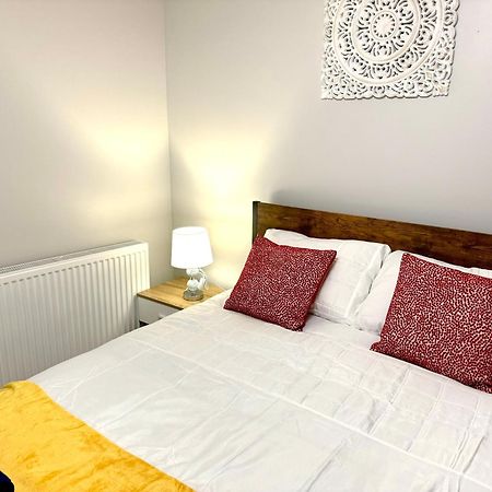 Comfy Studio Flat And Workspace Near Ashton-U-Lyne Station Stalybridge Luaran gambar