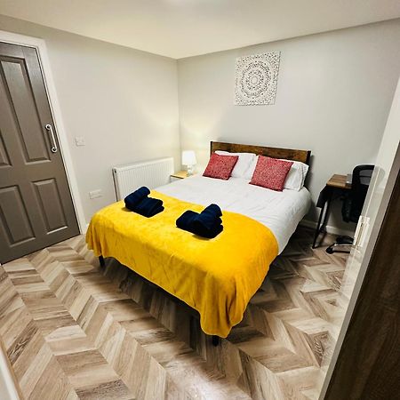 Comfy Studio Flat And Workspace Near Ashton-U-Lyne Station Stalybridge Luaran gambar